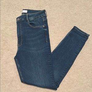 Zara Medium to Dark Blue Skinny Jeans